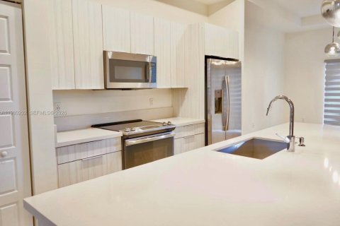 Copropriété à louer à Doral, Floride: 2 chambres, 105.44 m2 № 2080085 - photo 7