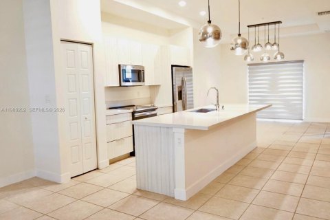 Copropriété à louer à Doral, Floride: 2 chambres, 105.44 m2 № 2080085 - photo 10