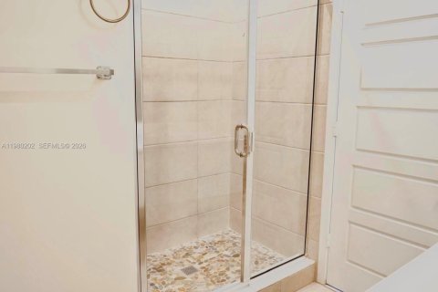 Copropriété à louer à Doral, Floride: 2 chambres, 105.44 m2 № 2080085 - photo 19