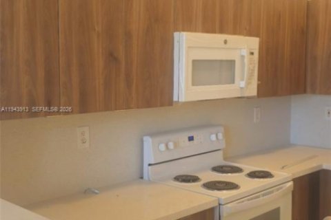 Condominio en alquiler en Homestead, Florida, 3 dormitorios, 109.81 m2 № 2059954 - foto 7