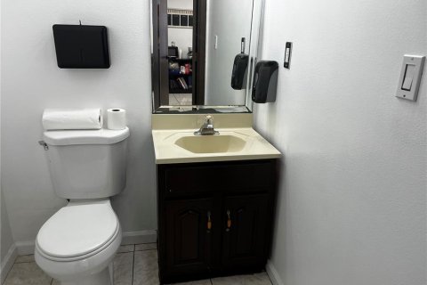 Immobilier commercial à vendre à Kissimmee, Floride: 58.53 m2 № 1569026 - photo 11