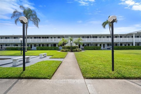 Condominio en venta en Hallandale Beach, Florida, 1 dormitorio, 48.68 m2 № 1943367 - foto 12