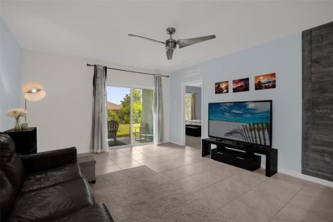 Casa en venta en DeLand, Florida, 3 dormitorios, 140.84 m2 № 2152035 - foto 2