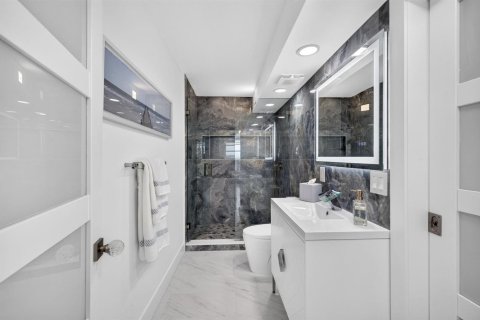 Condominio en venta en Hillsboro Beach, Florida, 1 dormitorio, 95.69 m2 № 2432263 - foto 28