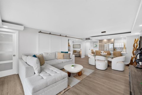 Condominio en venta en Hillsboro Beach, Florida, 1 dormitorio, 95.69 m2 № 2432263 - foto 15