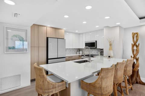 Condominio en venta en Hillsboro Beach, Florida, 1 dormitorio, 95.69 m2 № 2432263 - foto 4