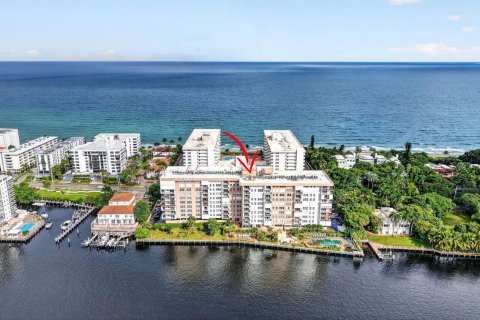 Condominio en Hillsboro Beach, Florida, 1 dormitorio  № 2432263