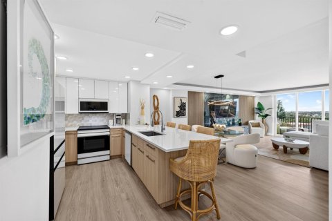 Condominio en venta en Hillsboro Beach, Florida, 1 dormitorio, 95.69 m2 № 2432263 - foto 2
