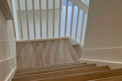 Снять в аренду таунхаус в Хомстед, Флорида 4 спальни, № 1945828 - фото 23