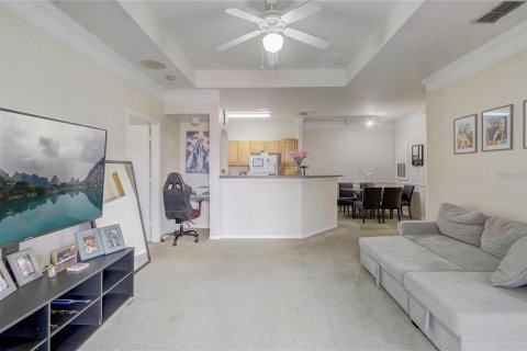 Condo in Orlando, Florida, 2 bedrooms  № 1799951 - photo 10