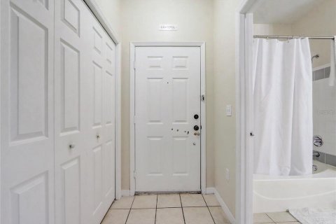Condo in Orlando, Florida, 2 bedrooms  № 1799951 - photo 4