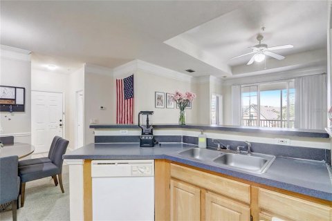 Condo in Orlando, Florida, 2 bedrooms  № 1799951 - photo 11
