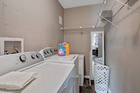 Condo in Clearwater, Florida, 3 bedrooms № 2107798 - photo 14