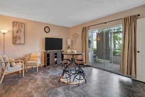 Condo in Clearwater, Florida, 3 bedrooms № 2107798 - photo 7