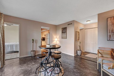 Condo in Clearwater, Florida, 3 bedrooms № 2107798 - photo 5