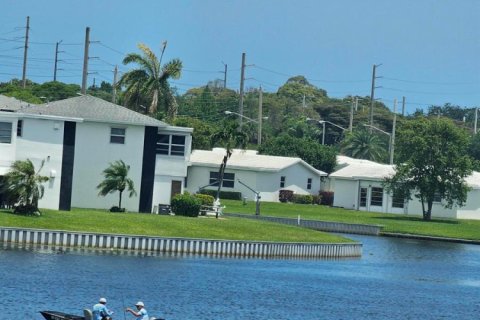 Copropriété à vendre à Boynton Beach, Floride: 2 chambres, 89.37 m2 № 2251474 - photo 22
