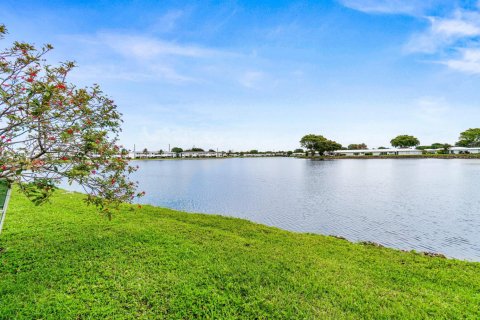 Copropriété à vendre à Boynton Beach, Floride: 2 chambres, 89.37 m2 № 2251474 - photo 2