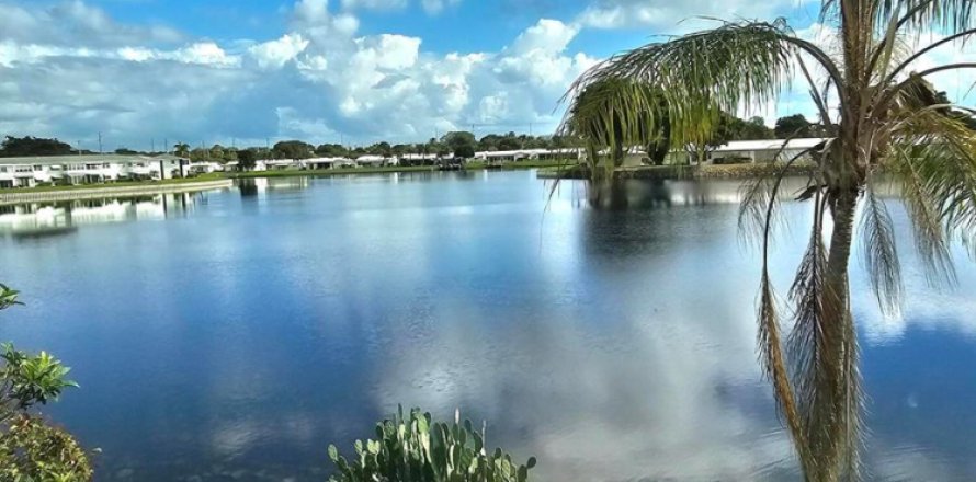 Condo à Boynton Beach, Floride, 2 chambres  № 2251474
