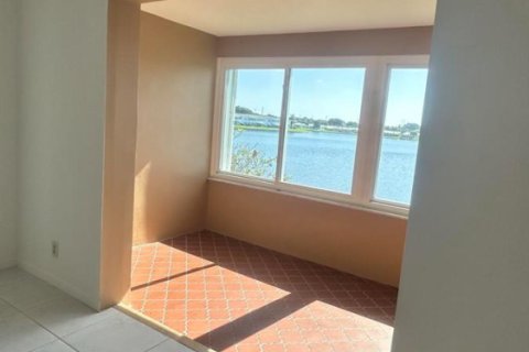 Copropriété à vendre à Boynton Beach, Floride: 2 chambres, 89.37 m2 № 2251474 - photo 7