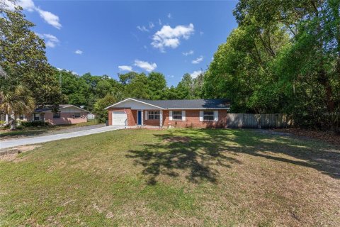 House in Ocala, Florida 3 bedrooms, 133.69 sq.m. № 1628902 - photo 2