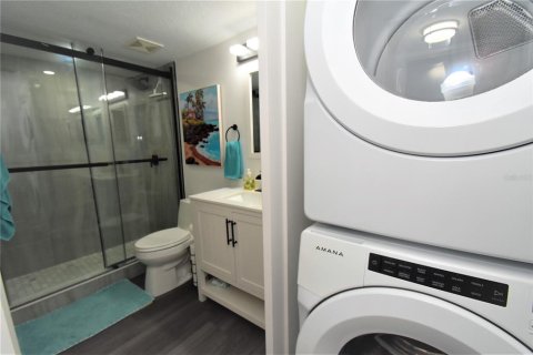 Condominio en alquiler en Sarasota, Florida, 1 dormitorio, 77.02 m2 № 1124201 - foto 11