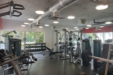 Copropriété à louer à Miami, Floride: 2 chambres, 91.97 m2 № 1887625 - photo 16