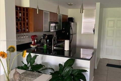 Copropriété à louer à Miami, Floride: 2 chambres, 91.97 m2 № 1887625 - photo 3