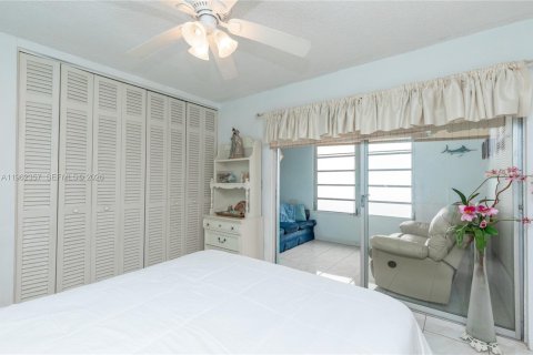 Copropriété à vendre à Hallandale Beach, Floride: 1 chambre, 55.74 m2 № 2023764 - photo 19