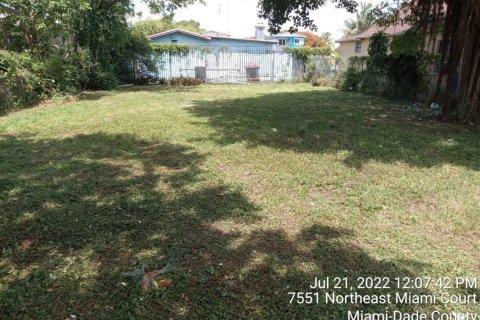 Land in Miami, Florida № 1061167 - photo 1