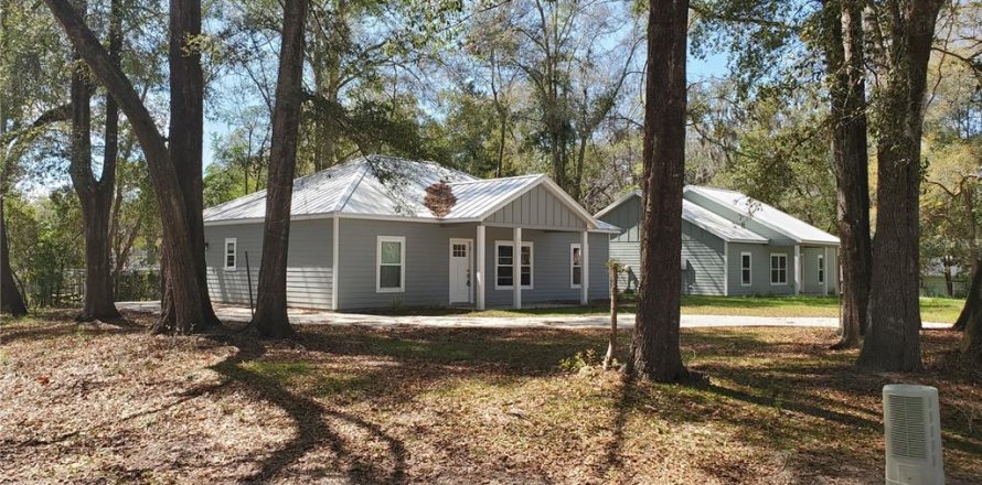 House in High Springs, Florida 3 bedrooms, 131.83 sq.m. № 2206723