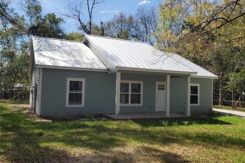 House in High Springs, Florida 3 bedrooms, 131.83 sq.m. № 2206723 - photo 4