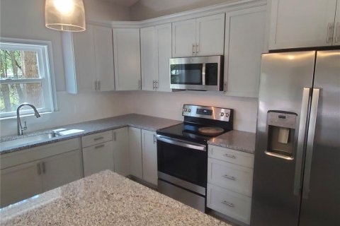 House in High Springs, Florida 3 bedrooms, 131.83 sq.m. № 2206723 - photo 10