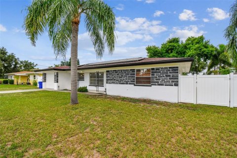 Villa ou maison à vendre à Dunedin, Floride: 2 chambres, 103.31 m2 № 1834675 - photo 5