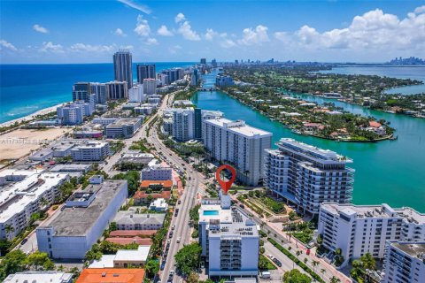 Купить кондоминиум в Майами-Бич, Флорида 1 спальня, 91.04м2, № 2020555 - фото 11