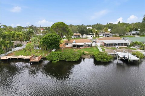 Casa en Saint Petersburg, Florida 2 dormitorios, 135.82 m2 № 2280317