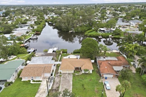 Casa en venta en Saint Petersburg, Florida, 2 dormitorios, 135.82 m2 № 2280317 - foto 11