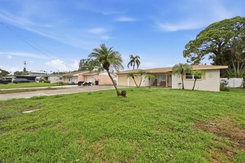 Casa en venta en Saint Petersburg, Florida, 2 dormitorios, 135.82 m2 № 2280317 - foto 20