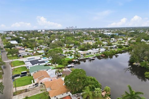 Casa en venta en Saint Petersburg, Florida, 2 dormitorios, 135.82 m2 № 2280317 - foto 15