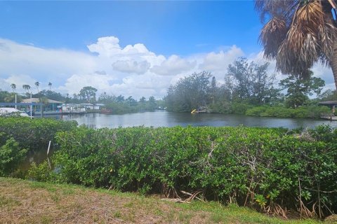 Casa en venta en Saint Petersburg, Florida, 2 dormitorios, 135.82 m2 № 2280317 - foto 12