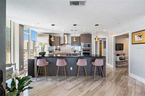 Copropriété à louer à Saint Petersburg, Floride: 1 chambre, 113.81 m2 № 2396941 - photo 3