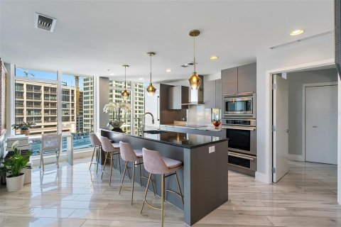 Copropriété à louer à Saint Petersburg, Floride: 1 chambre, 113.81 m2 № 2396941 - photo 4