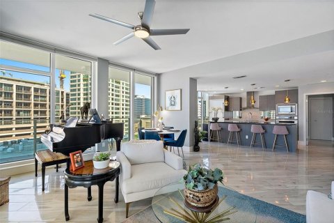 Copropriété à louer à Saint Petersburg, Floride: 1 chambre, 113.81 m2 № 2396941 - photo 2