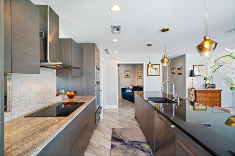 Copropriété à louer à Saint Petersburg, Floride: 1 chambre, 113.81 m2 № 2396941 - photo 6