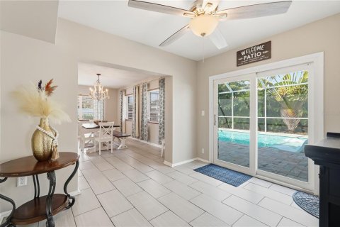 Casa en venta en Saint Petersburg, Florida, 3 dormitorios, 166.39 m2 № 2092775 - foto 15