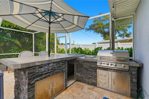 Casa en venta en Saint Petersburg, Florida, 3 dormitorios, 166.39 m2 № 2092775 - foto 27