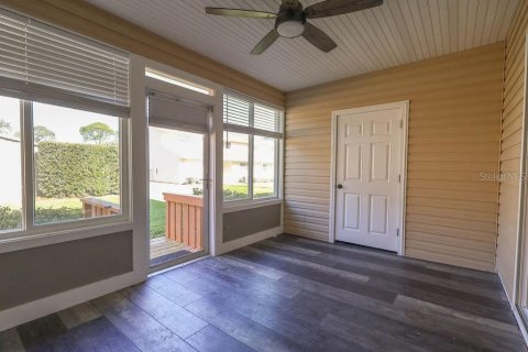 Condo in Summerfield, Florida, 2 bedrooms  № 2206154 - photo 17