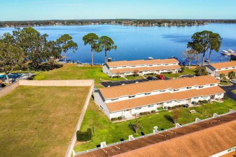 Condo in Summerfield, Florida, 2 bedrooms  № 2206154 - photo 2
