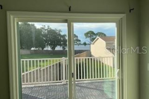 Condo in Summerfield, Florida, 2 bedrooms  № 2206154 - photo 27
