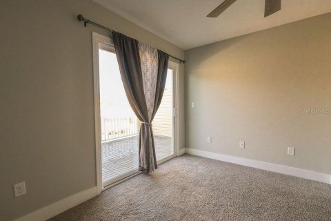 Condo in Summerfield, Florida, 2 bedrooms  № 2206154 - photo 26