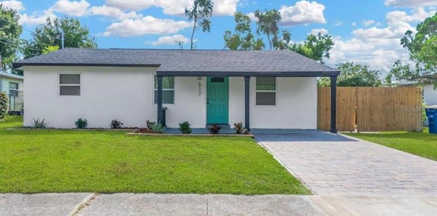 House in Clearwater, Florida 3 bedrooms, 84.73 sq.m. № 1881427